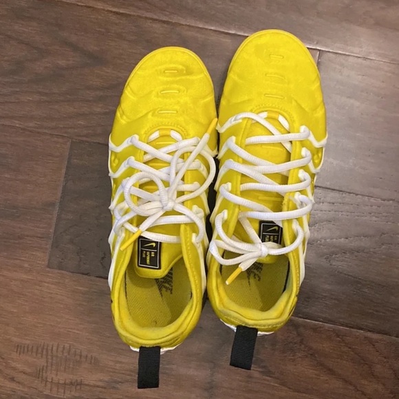 Nike Vapormax Yellow - Picture 3 of 5